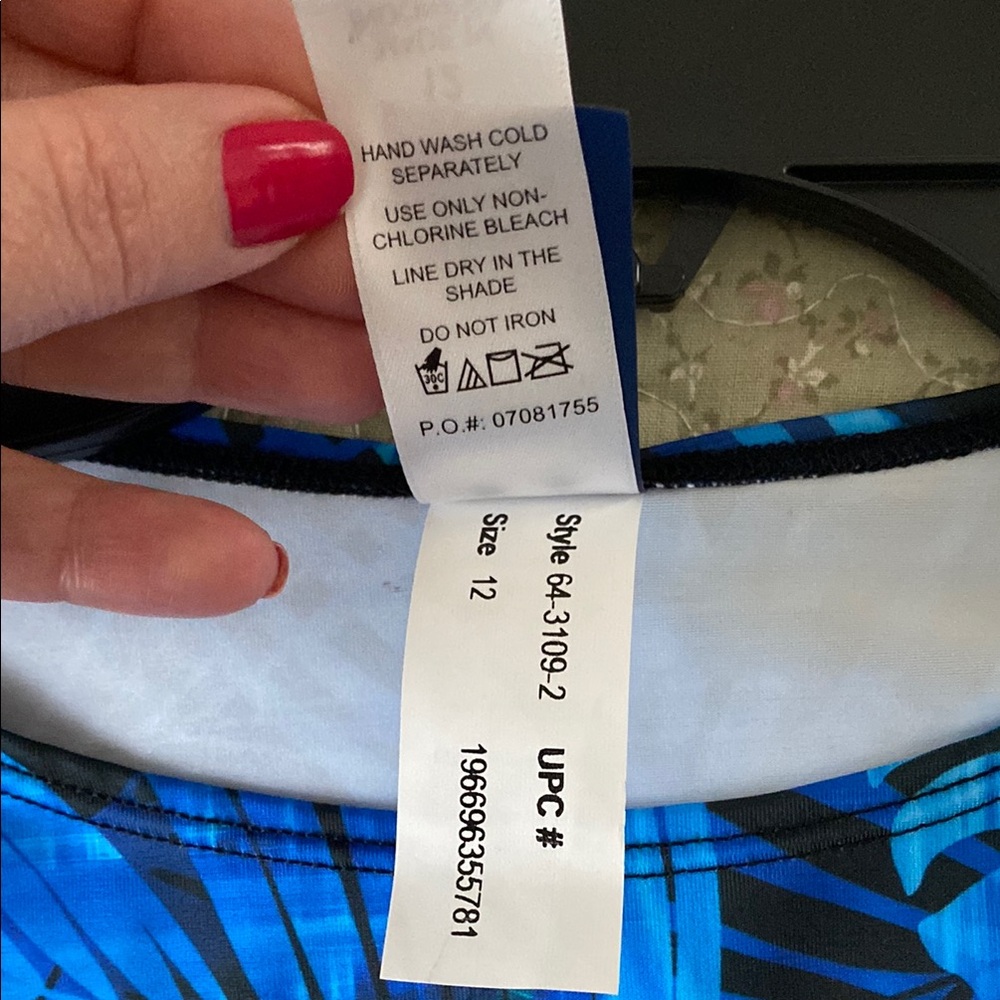Swimsuits For All Blue Ruched Long Sleeve Rash Guard Top - Picture 5 of 6